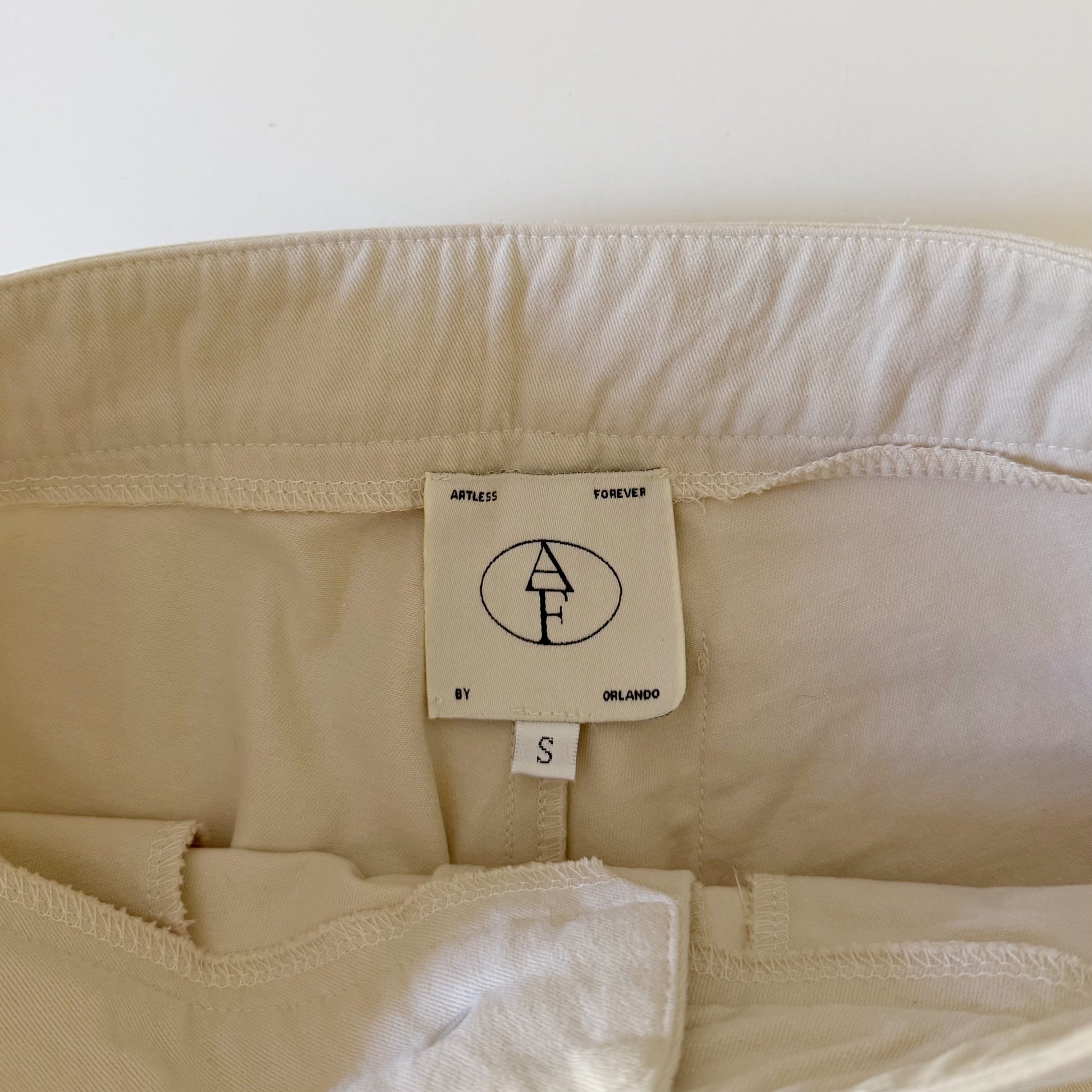 Artless Forever Paneled Straight Leg Cargo Pants in Cream Size S