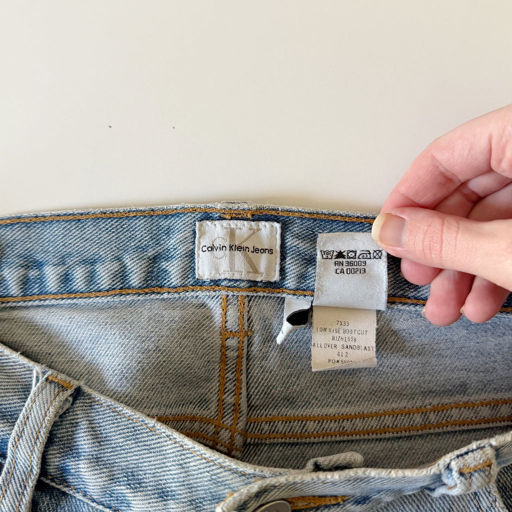Calvin Klein Jeans Vintage 90s Low Rise Bootcut Jeans Allover Sandblast Size 7
