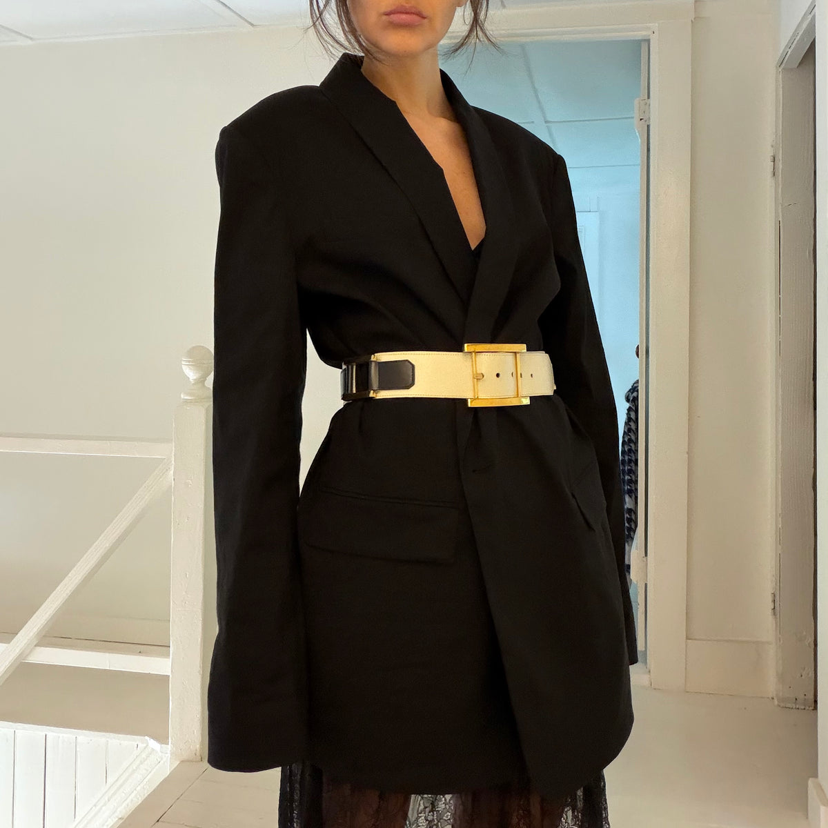 Saks Fifth Avenue Vintage 80s Leather Gold Buckle Waist Belt White/Black Size S