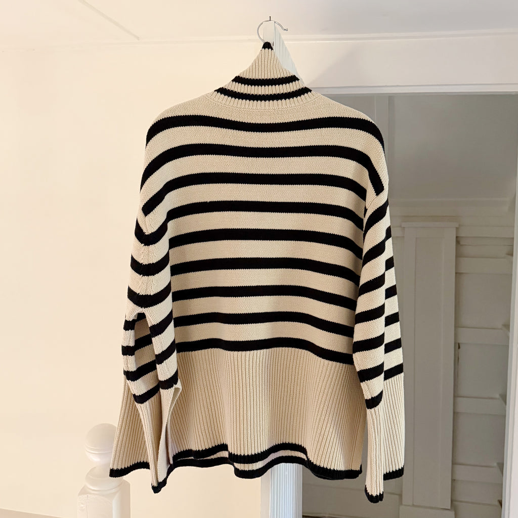 Toteme Signature Stripe Wool Turtleneck Sweater in Light Sand Size M