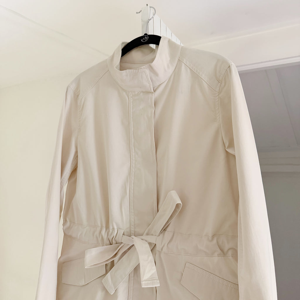 Banana Republic Stand Collar Tie-Waist Utility Jacket in Cream Size XST
