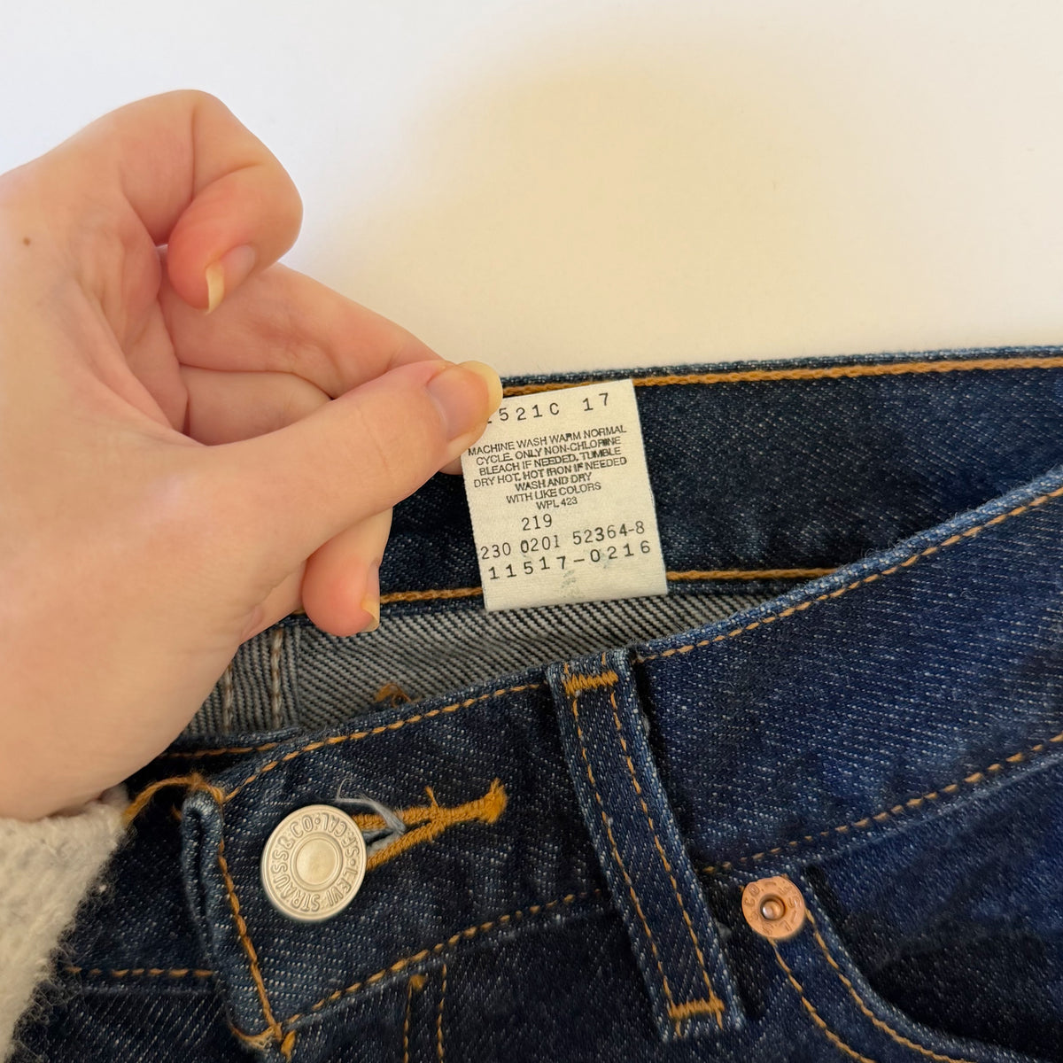 Levi's 517 Vintage '01 Slim Fit Boot Cut Jeans Size 5 JR. S Dark Wash