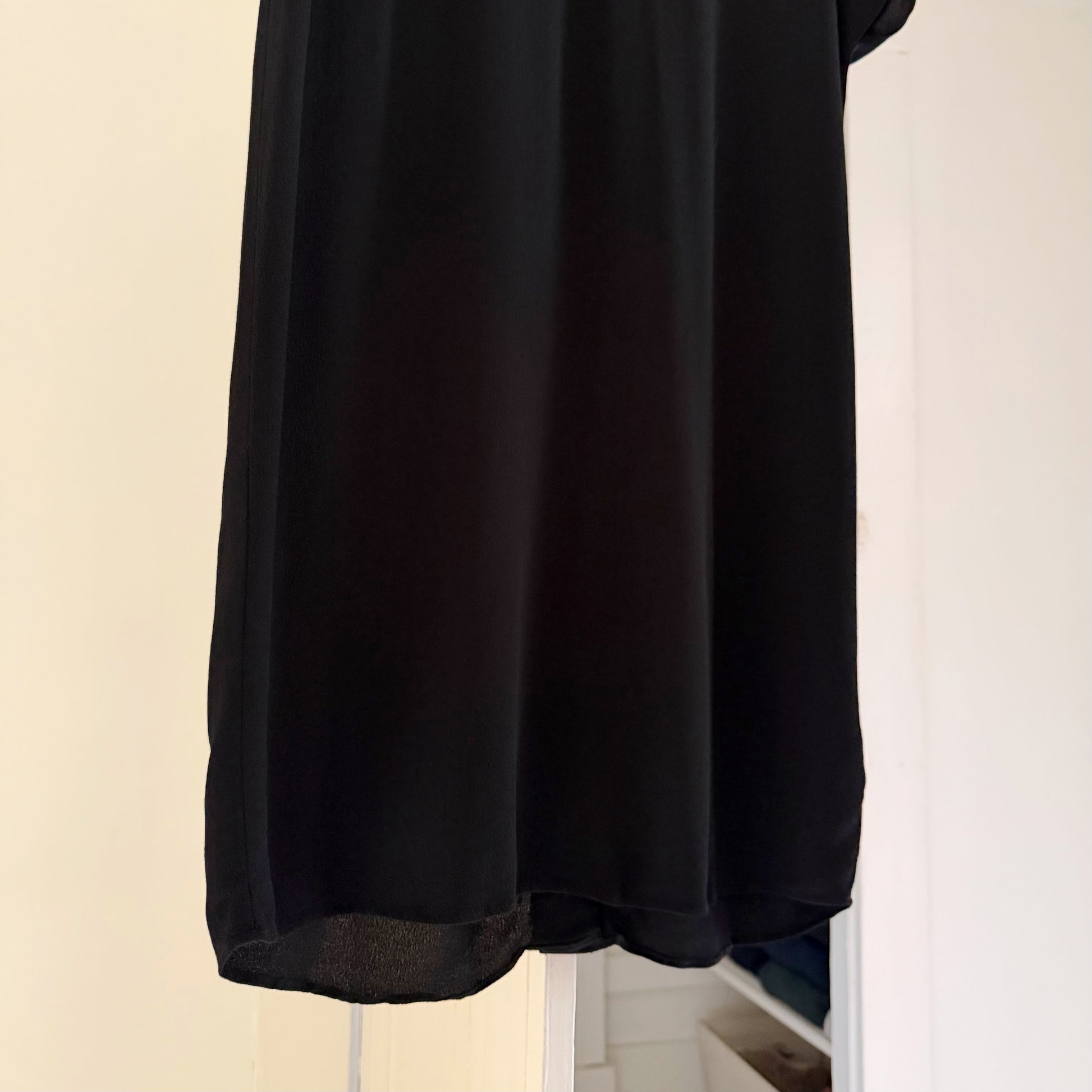 Madewell Crewneck Button-Back Easy Mini Dress in True Black Size XXS
