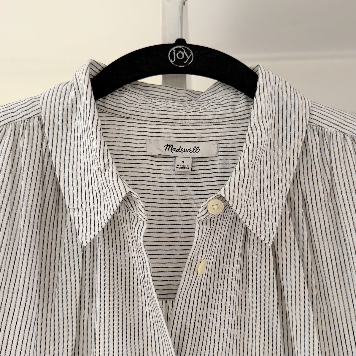 Madewell Button Down Central Shirt in White Wash Luis Stripe Size S