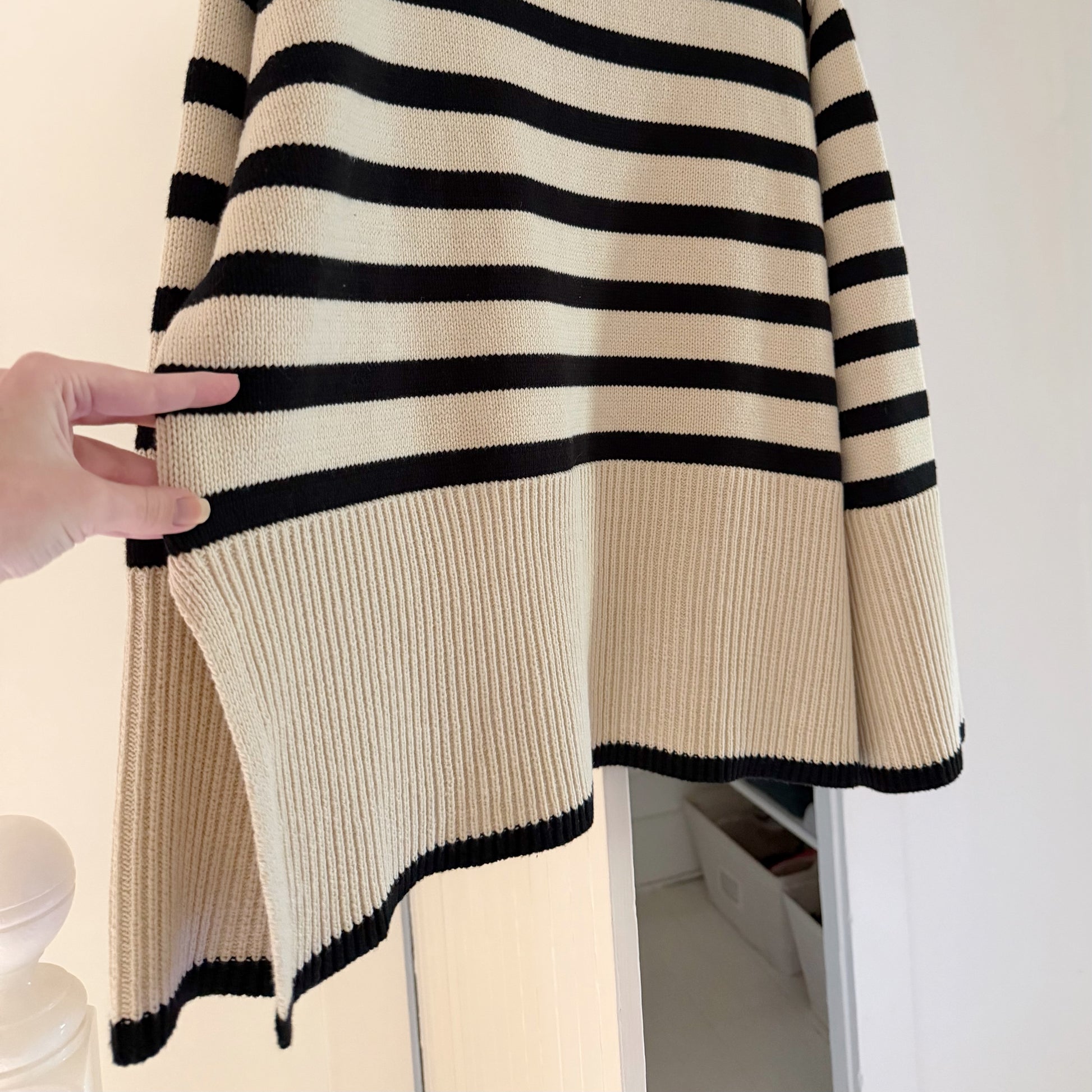 Toteme Signature Stripe Wool Turtleneck Sweater in Light Sand Size M