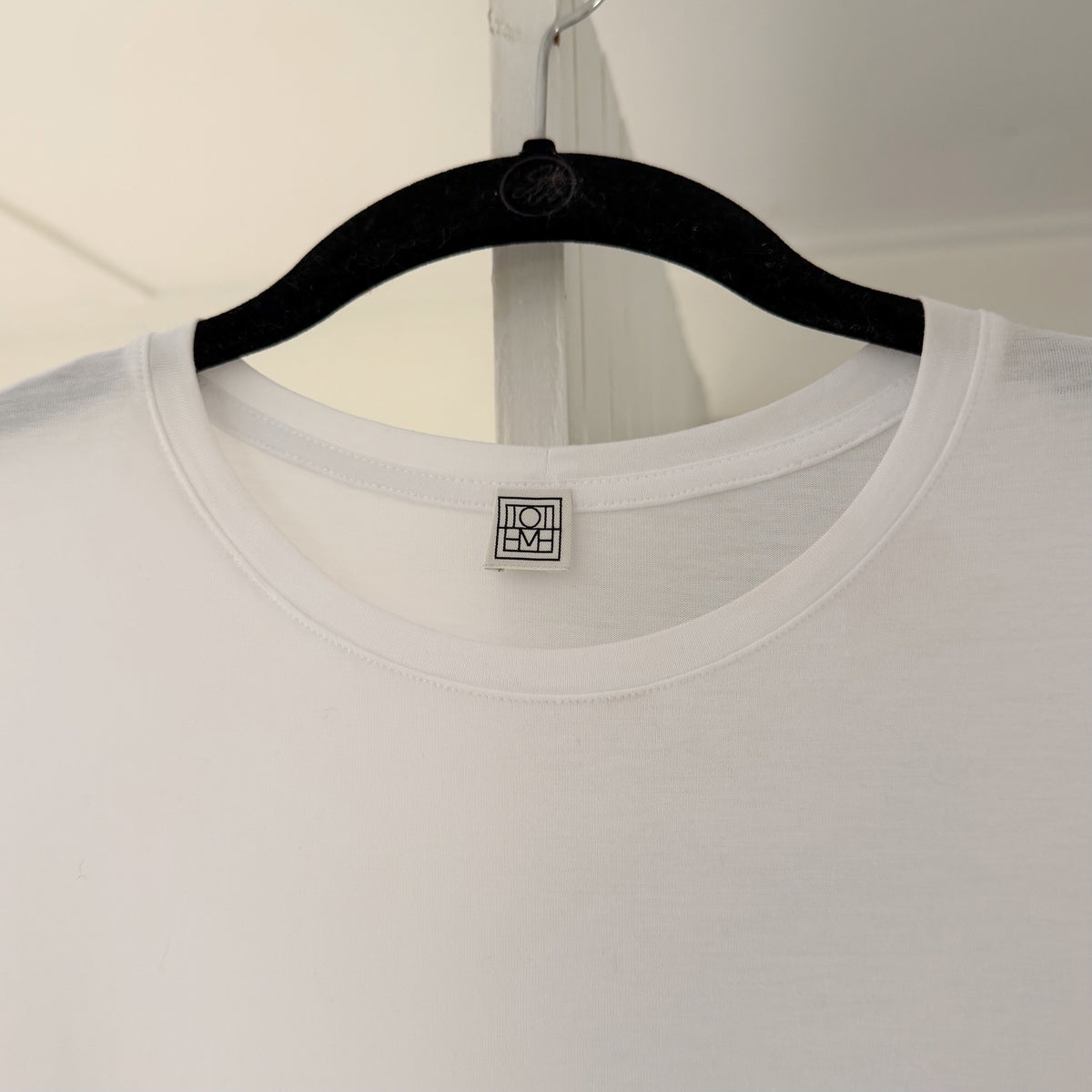 Toteme Tencel-Cotton Relaxed Tee Dress in White Size XS