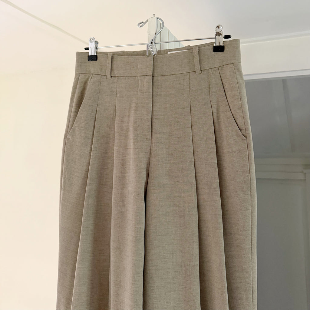 The Frankie Shop Gelso Pleated Trousers in Taupe Melange NWT Size S