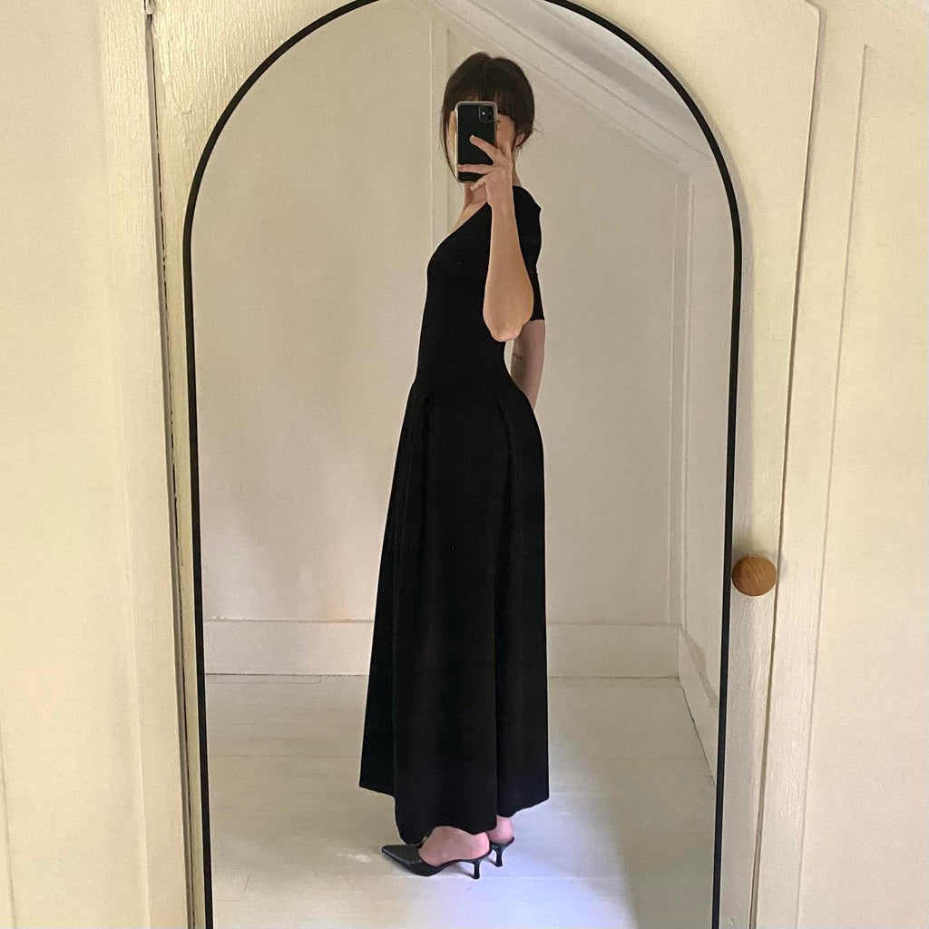 Blossom Pleated Knit Scoop Neck Drop Waist Midi Dress Size M