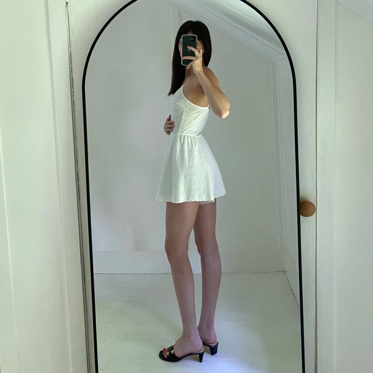 Divided H&M Broderie Anglaise Eyelet Playsuit Romper in White Size 4