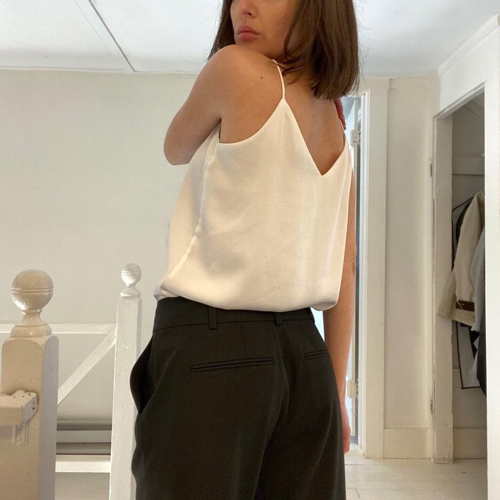 Calvin Klein V Neck Camisole Top in White Size PS