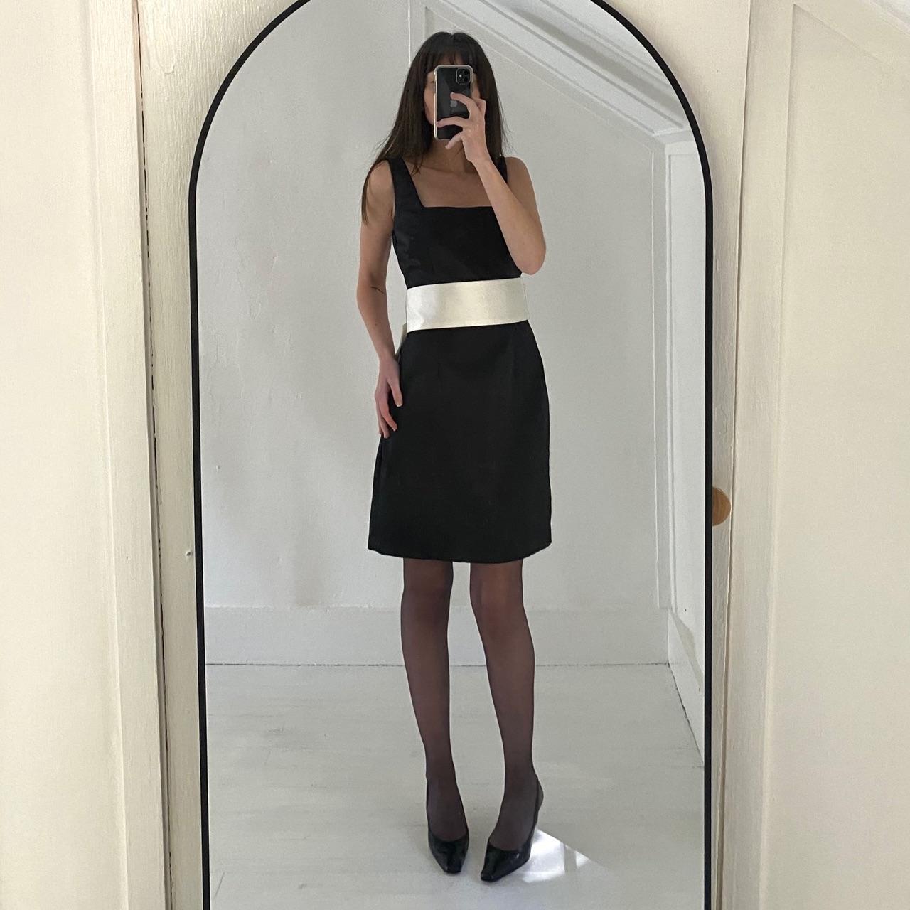 ABS Allen Schwartz Collection Vintage Y2K Satin Bow Back Mini Dress Si – Romy Cecile Collective