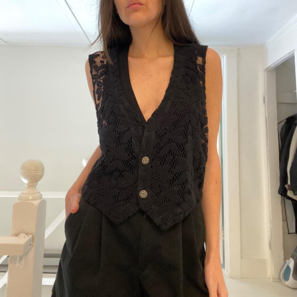 Clio Vintage 90s Sheer Lace Knit Vest Size S