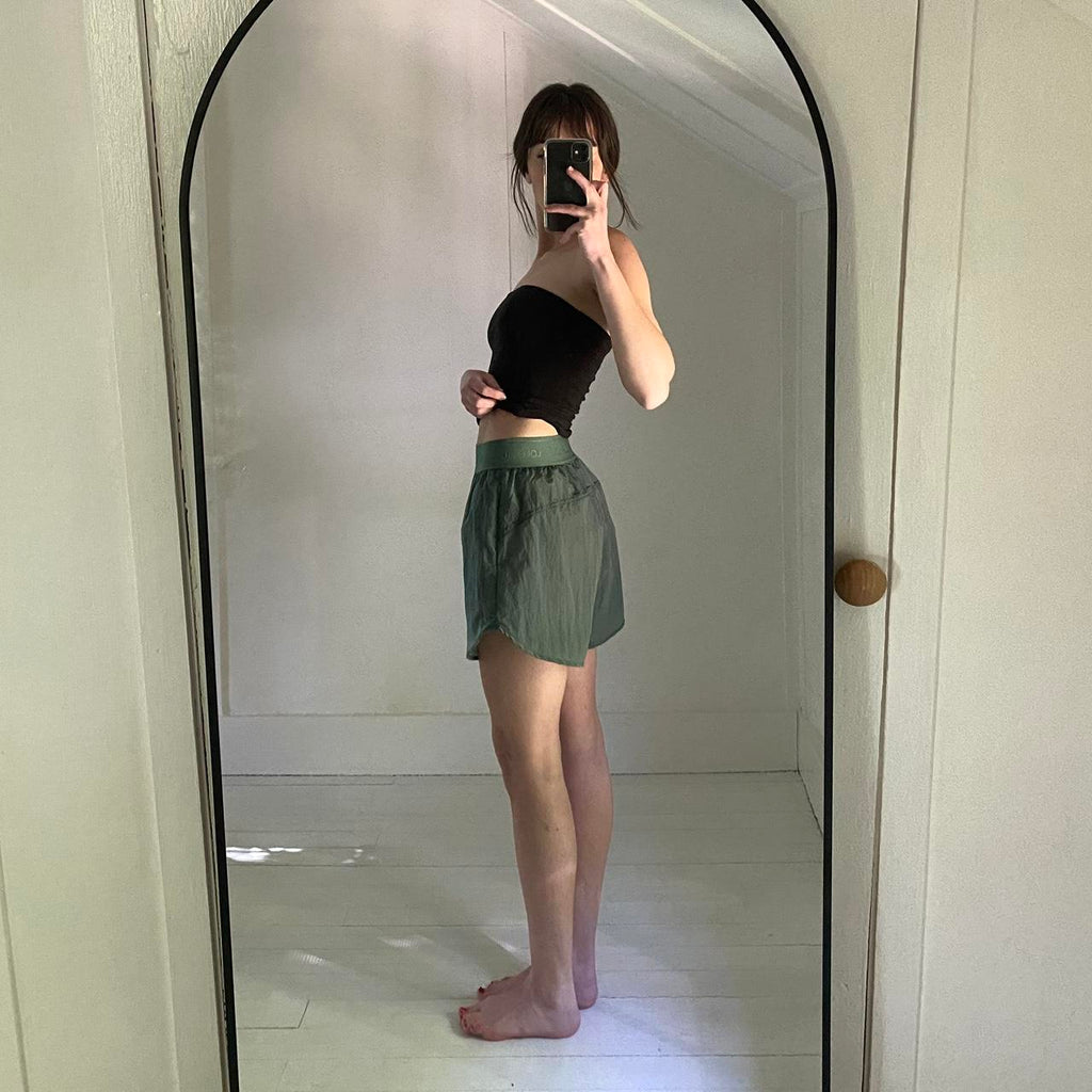 Lolë Pace Power Nylon Anorak Shorts in Marlin Blue NWT Size S