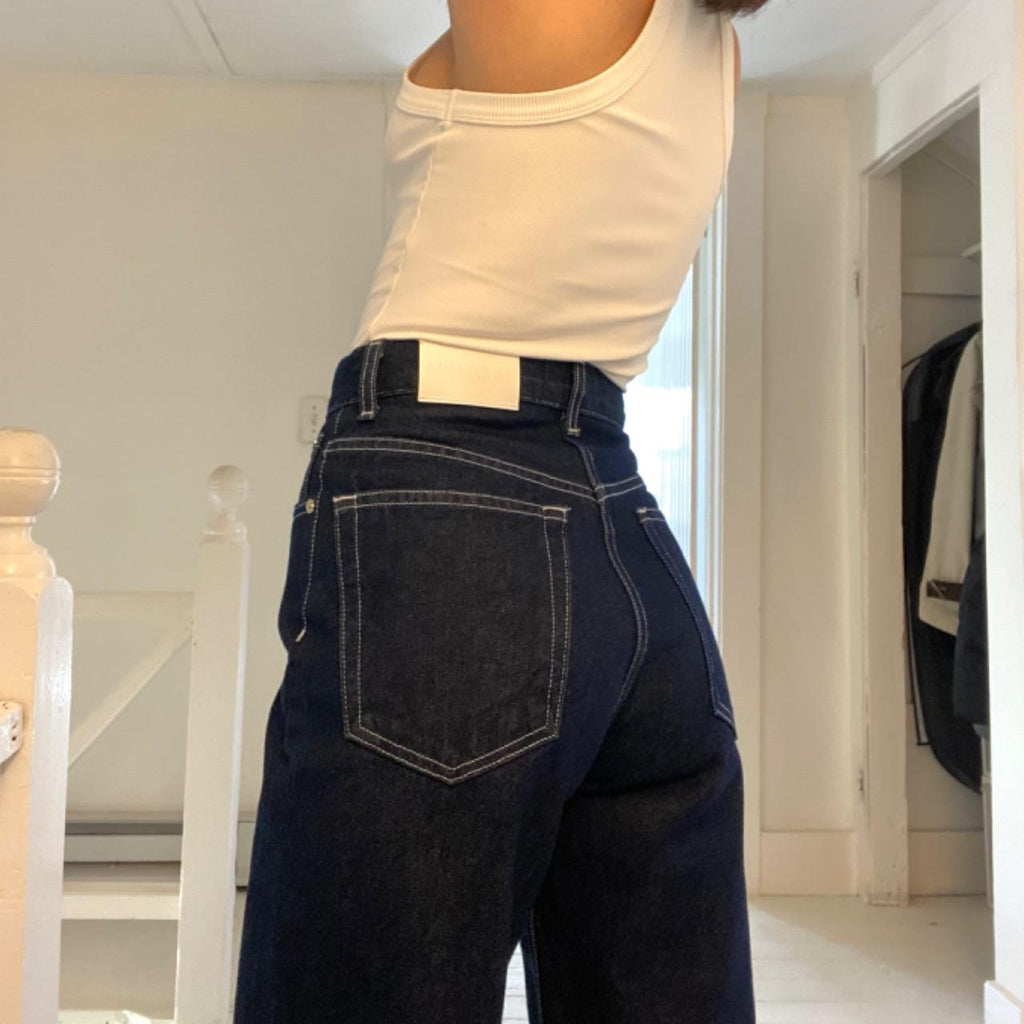 EB Denim High Rise Straight Jeans in Midnight Size 24