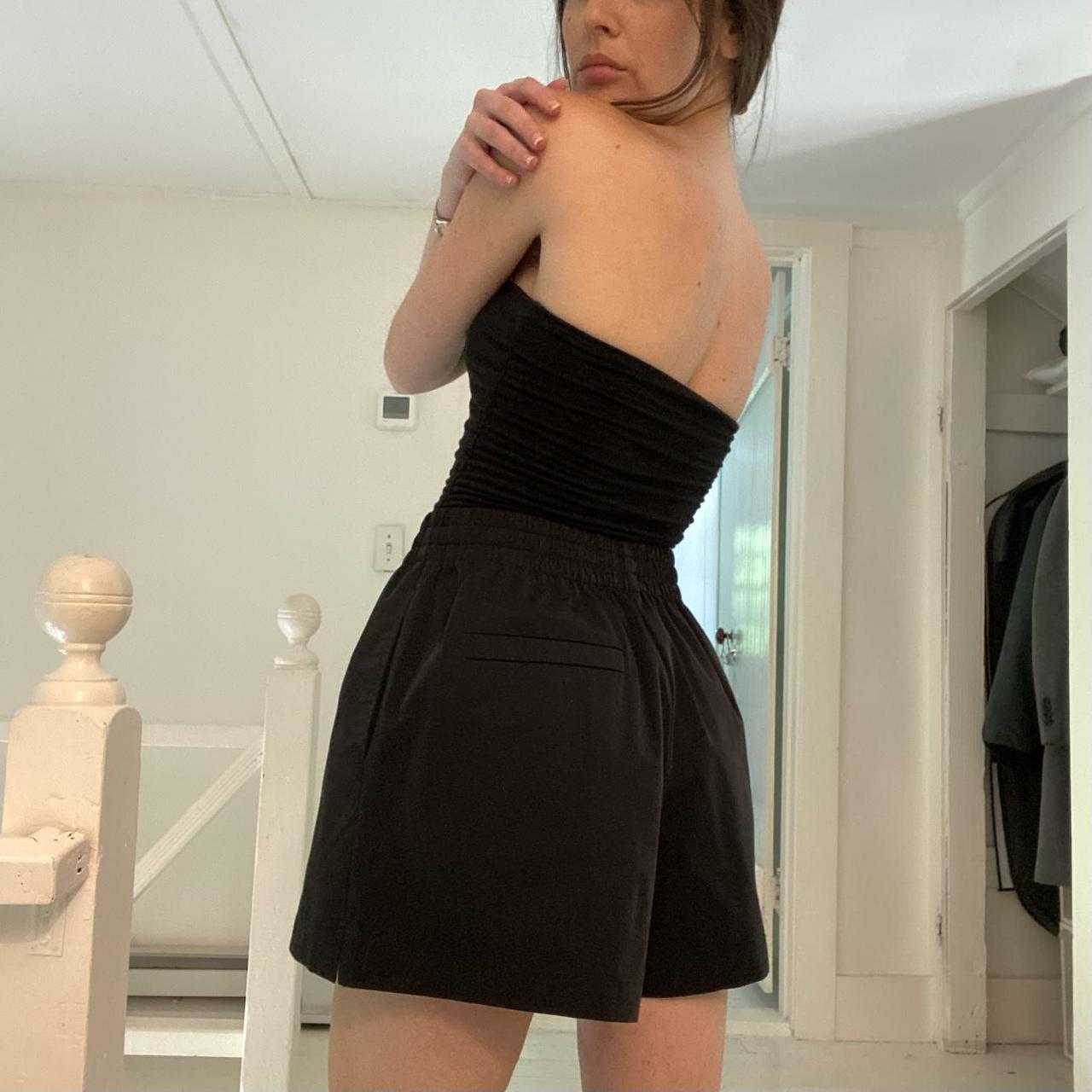 Helsa Tech Gabardine Shorts in Black Size S