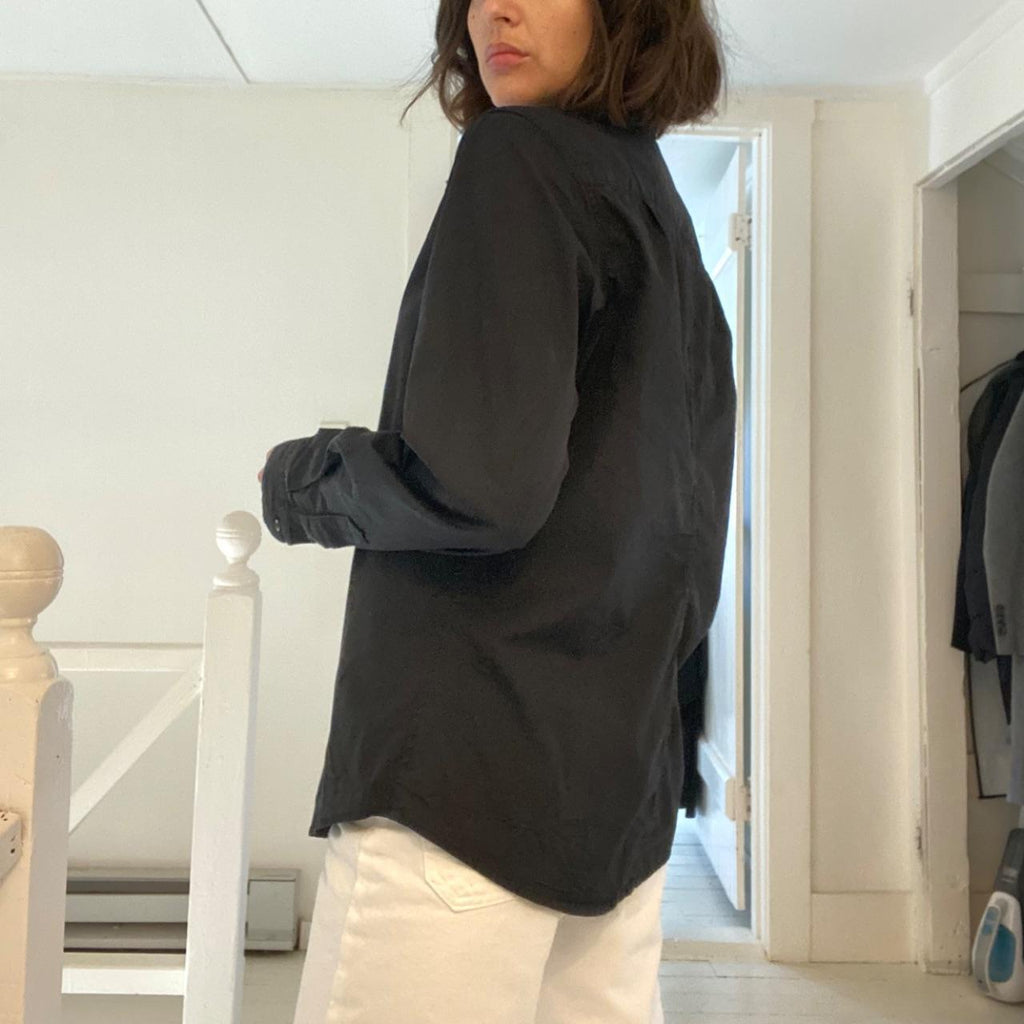 Frank & Eileen Barry Tailored Button-Up Shirt in Black Signature Crinkle Size M