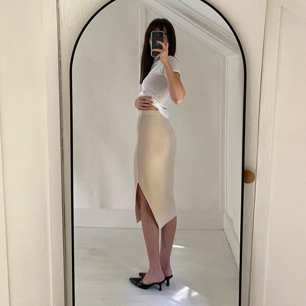 Theory Evian Stretch Twisted Rib Wool Knit Midi Skirt in Ecru Size P