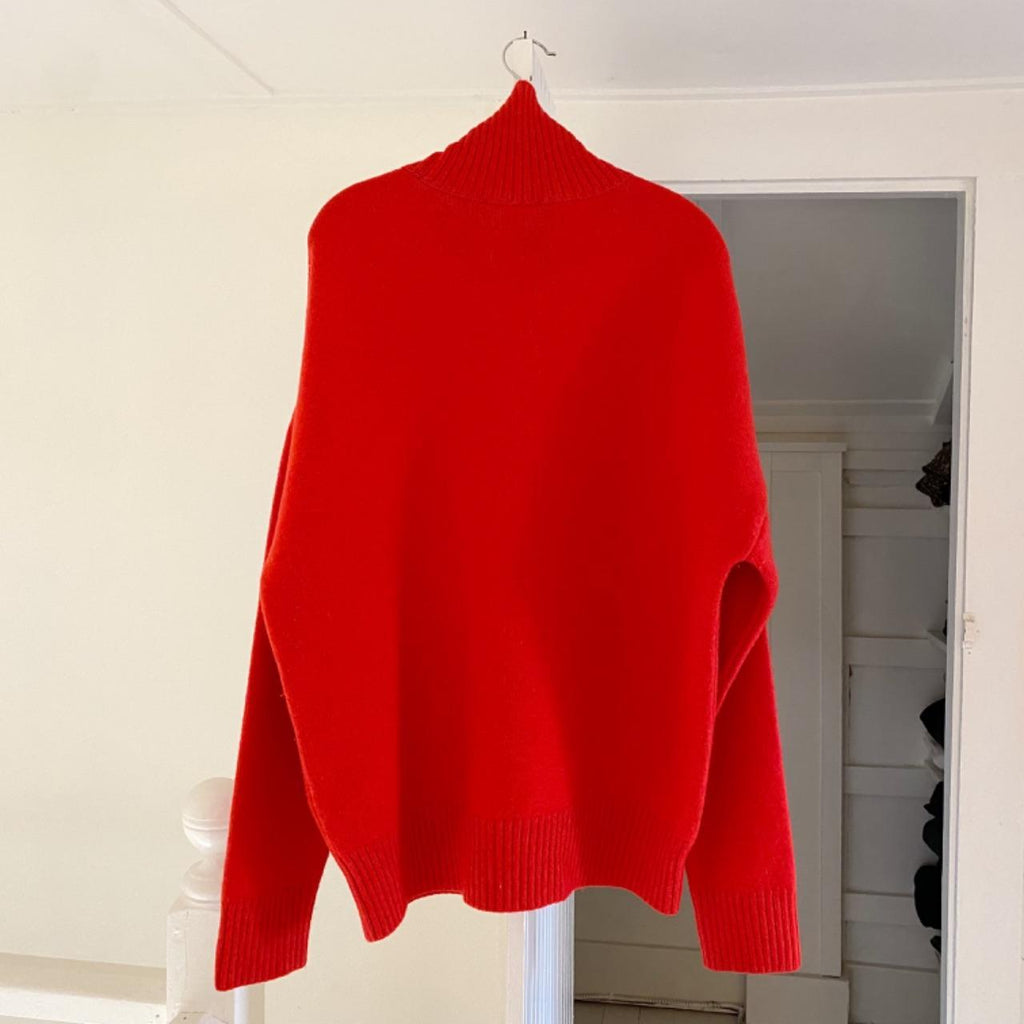 AMI Alexandre Mattiussi Ami De Coeur Wool Turtleneck Sweater in Red Mens Size M