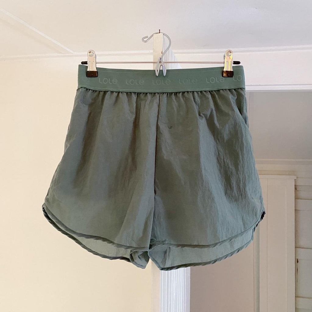 Lolë Pace Power Nylon Anorak Shorts in Marlin Blue NWT Size S