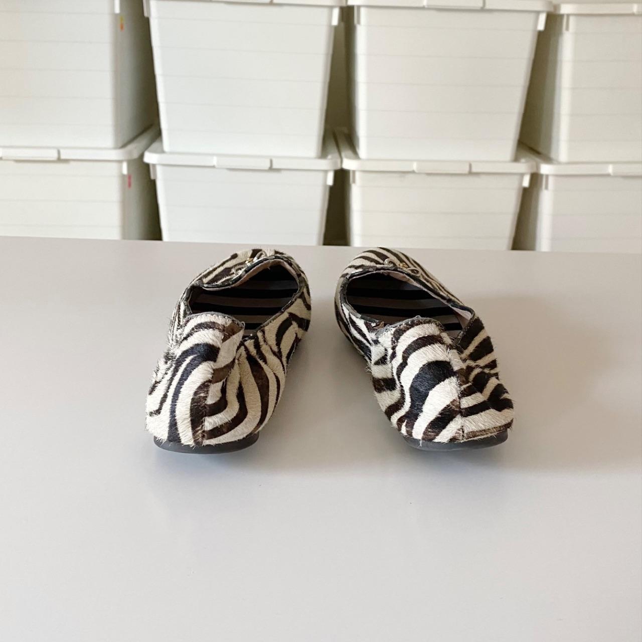 Henri Bendel Sole Ambition Zebra Calf Hair Loafers Size 8