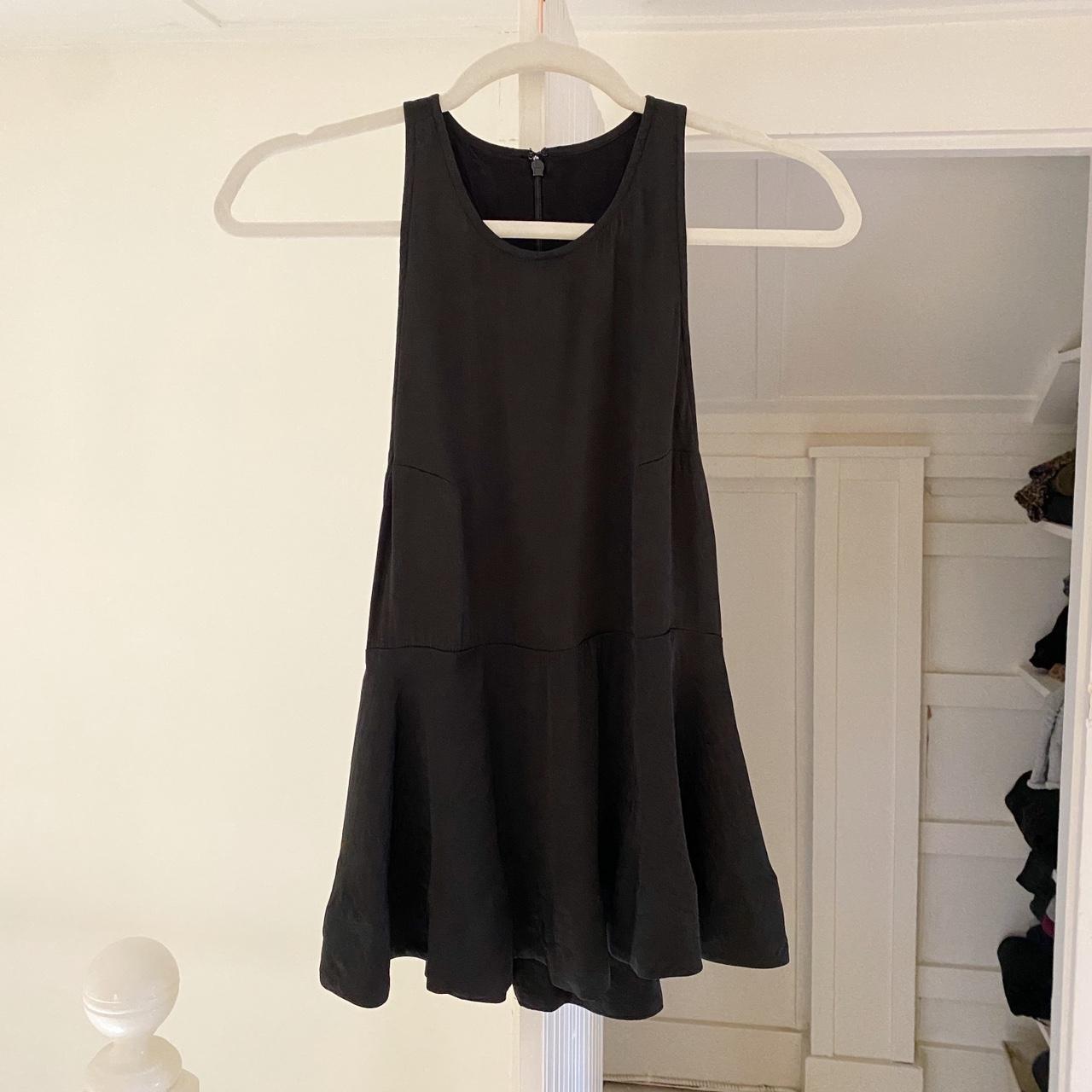 Silence + Noise / Urban Outfitters Satin Peplum Camisole Top Size M