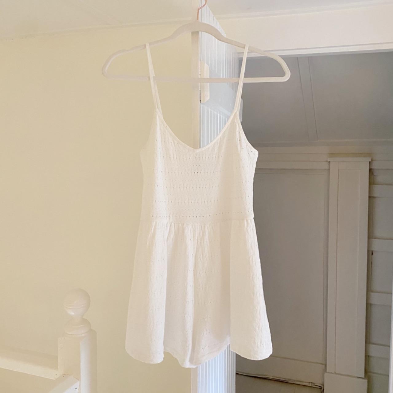 Divided H&M Broderie Anglaise Eyelet Playsuit Romper in White Size 4
