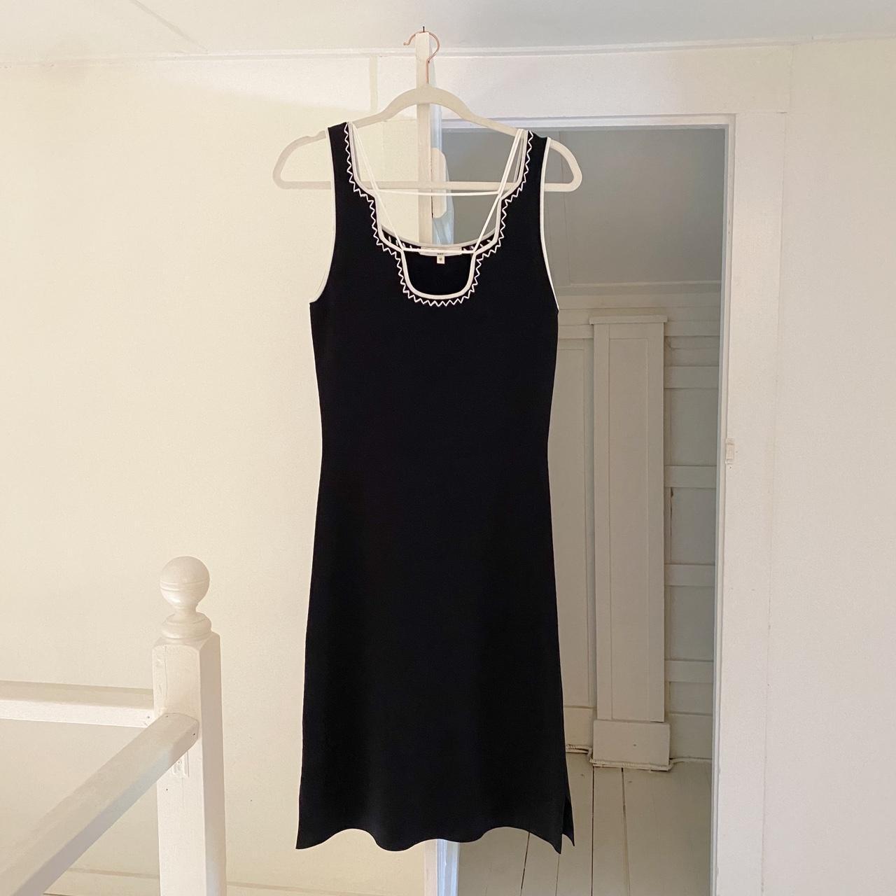 Vertigo Paris Strappy Embroidered Midi Dress Size M