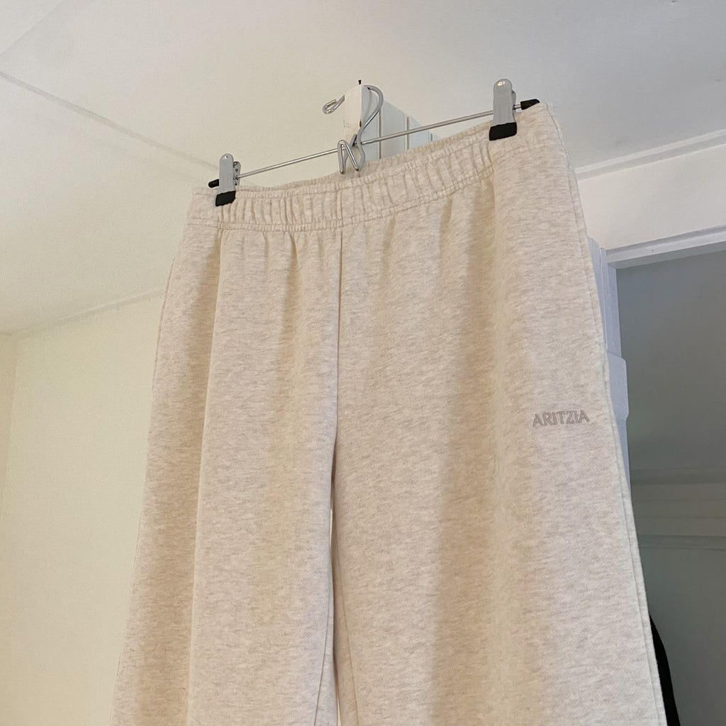 Aritzia Cozy SweatFleece Mega Straight Sweatpant in Heather Light Oatmeal NWT S
