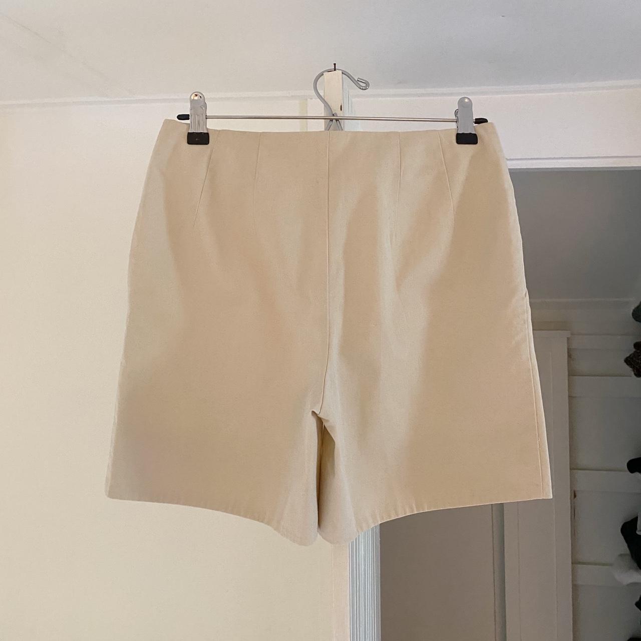 London Jean Vintage Y2K Chino Bermuda Short Size 2