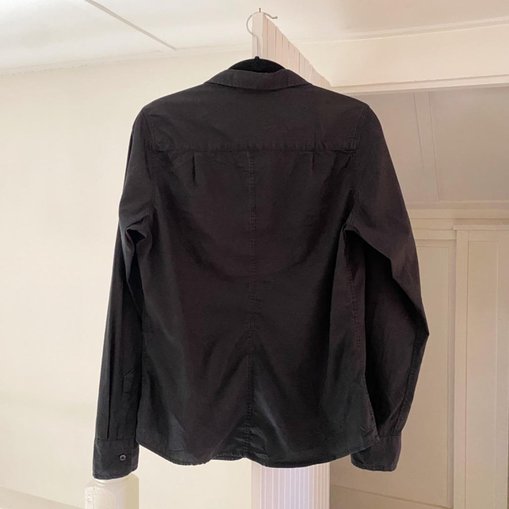 Frank & Eileen Barry Tailored Button-Up Shirt in Black Signature Crinkle Size M