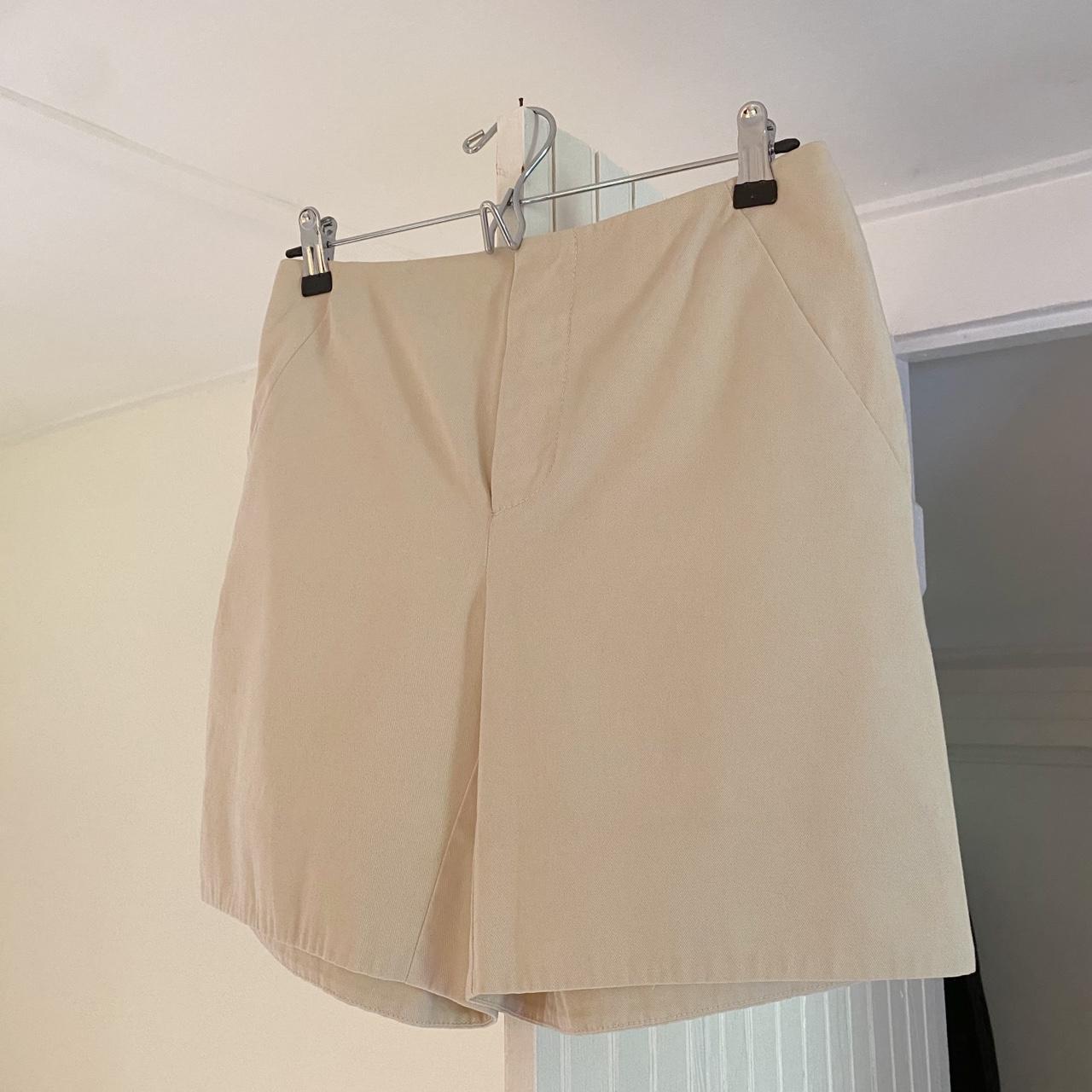 London Jean Vintage Y2K Chino Bermuda Short Size 2