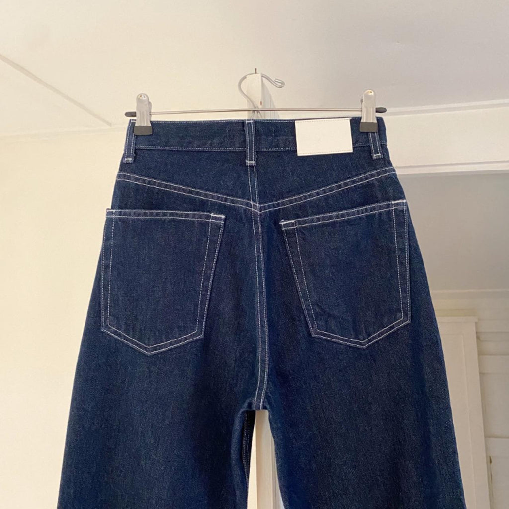 EB Denim High Rise Straight Jeans in Midnight Size 24
