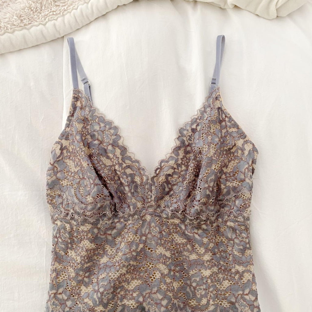 Cosabella Pret A Porter Lace V Neck Camisole in Incenso/Stone Size M