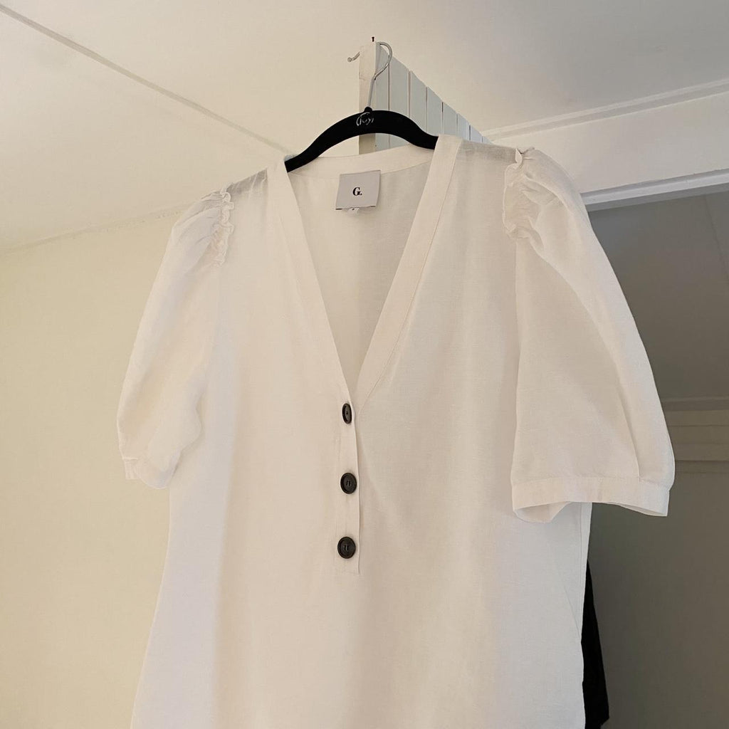 G. Label by Goop Marcia Linen Puff Sleeve Top in White Size 8