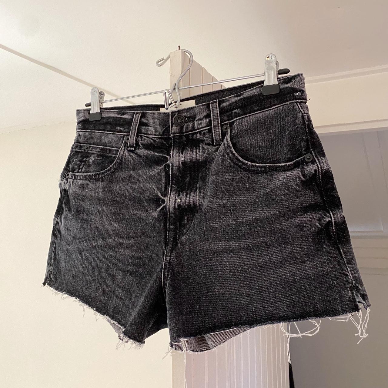 SLVRLAKE Farrah Relaxed Cut Off Jean Short in Black Coal Size 25