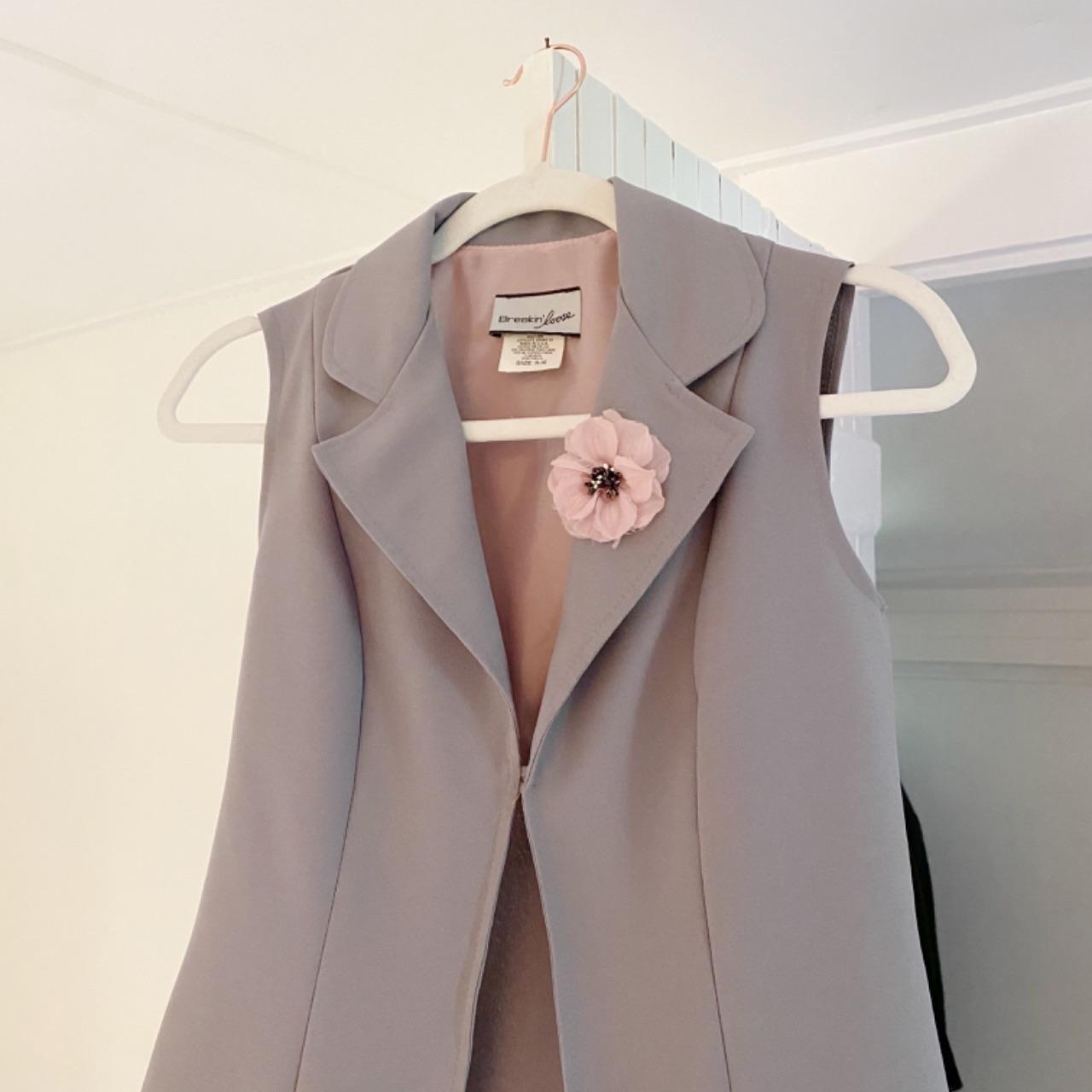 Breakin’ Loose Vintage Y2K Rosette Suit Vest Size 5/6