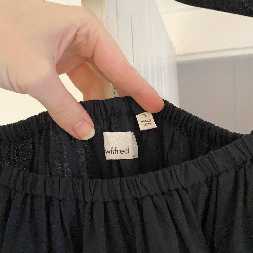 Wilfred / Aritzia Hollande Off Shoulder Eyelet Blouse Size XS