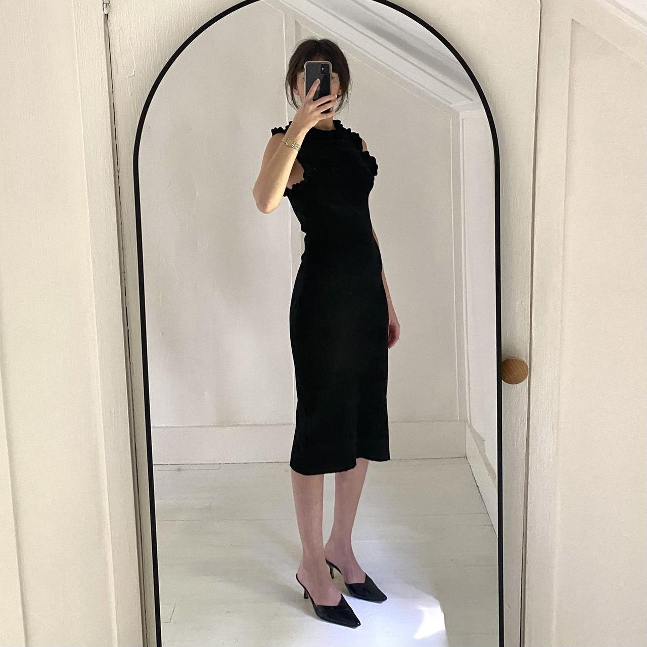 Modern Citizen Madelyn Ruffle Trim Midi Dress in Black Size S