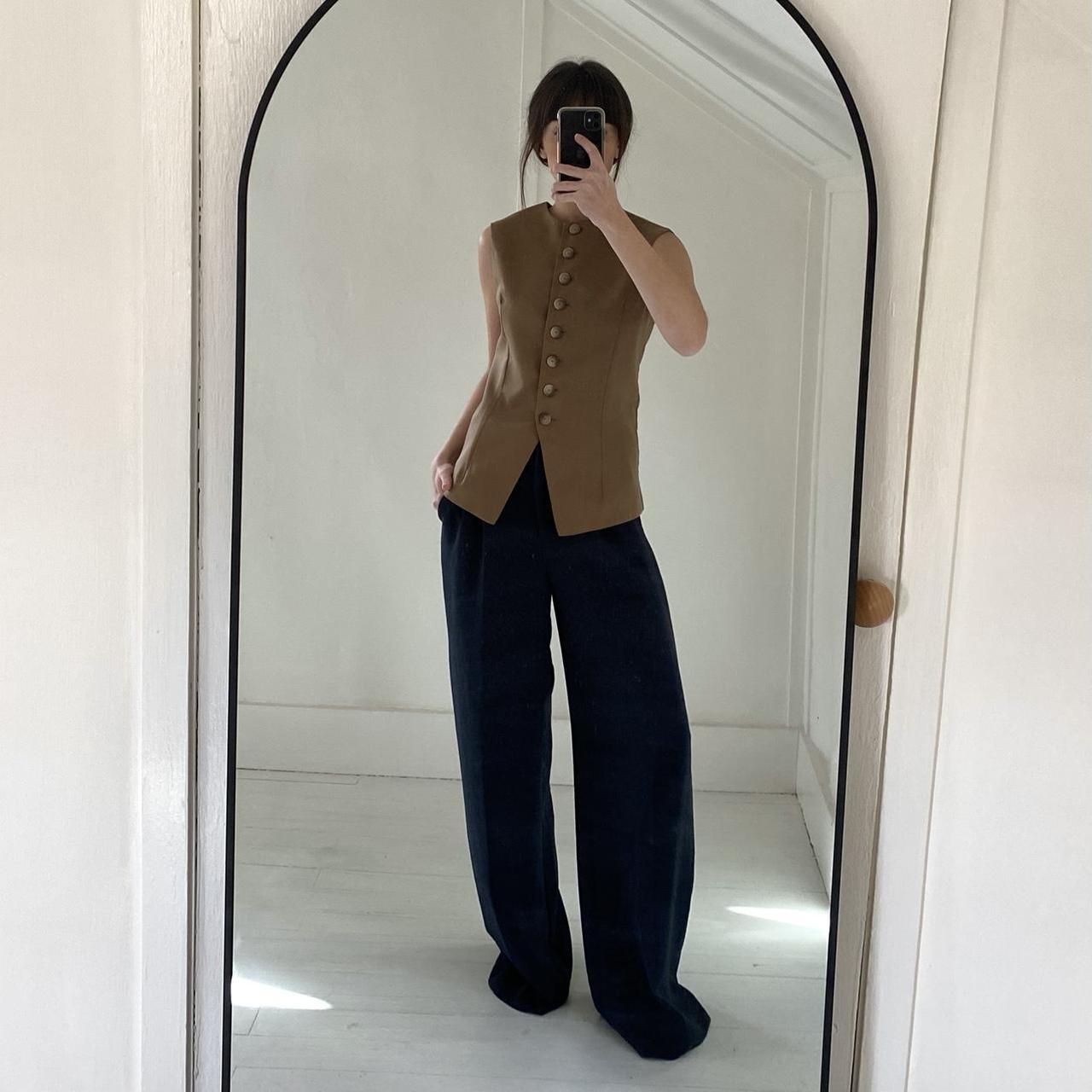 Sloan The Sculpted Vest in Tan Size 1