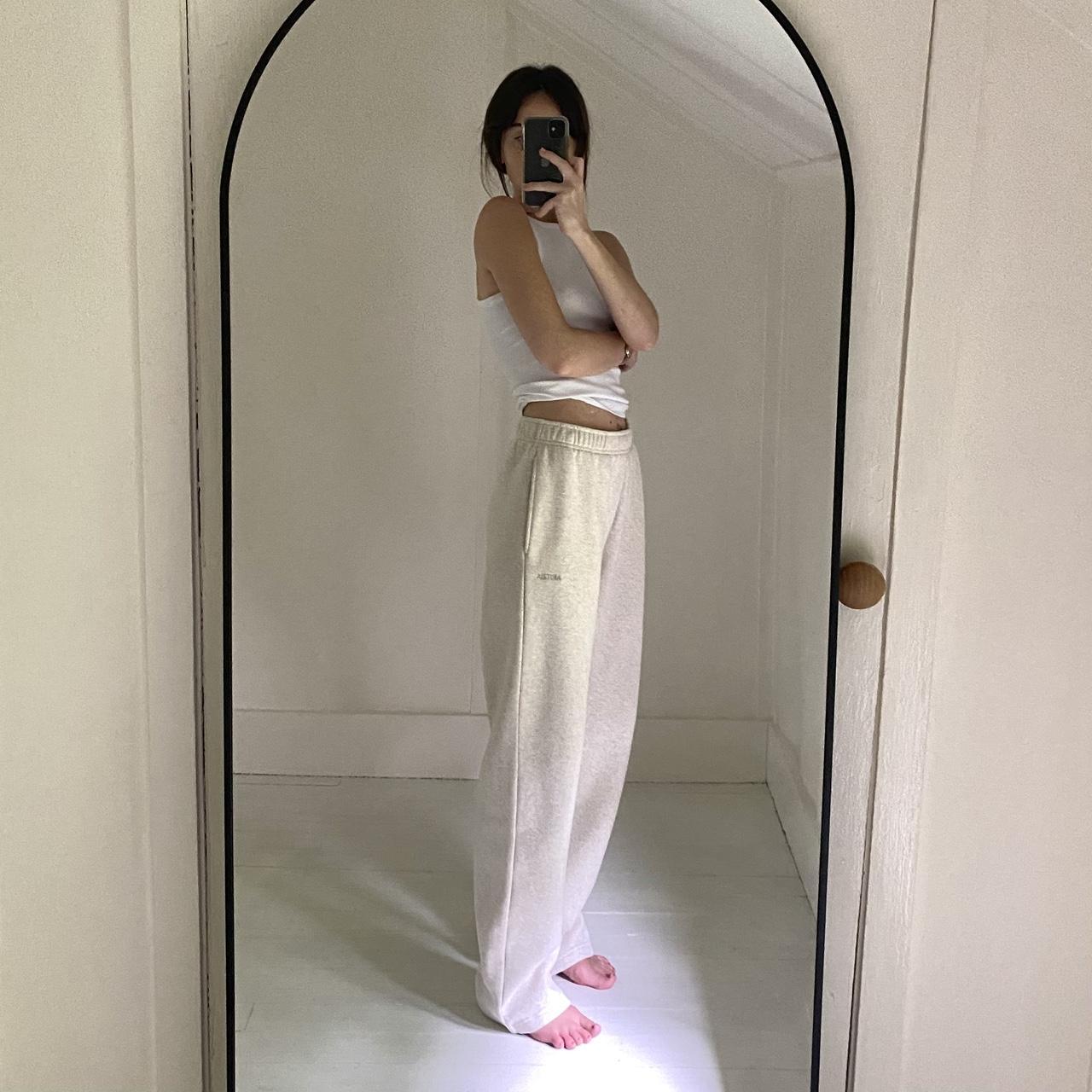 Aritzia Cozy SweatFleece Mega Straight Sweatpant in Heather Light Oatmeal NWT S