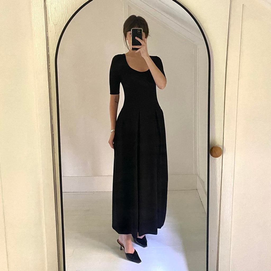 Blossom Pleated Knit Scoop Neck Drop Waist Midi Dress Size M