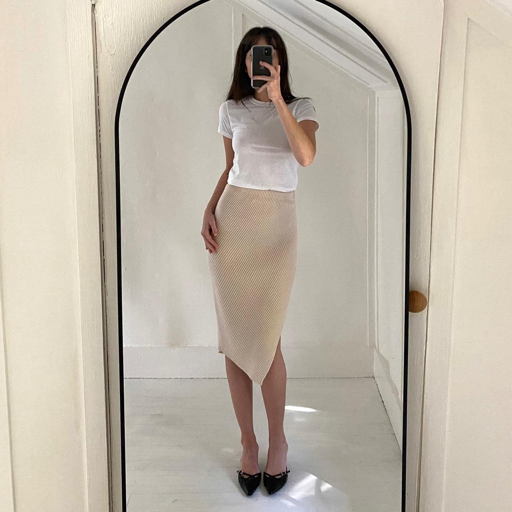 Theory Evian Stretch Twisted Rib Wool Knit Midi Skirt in Ecru Size P