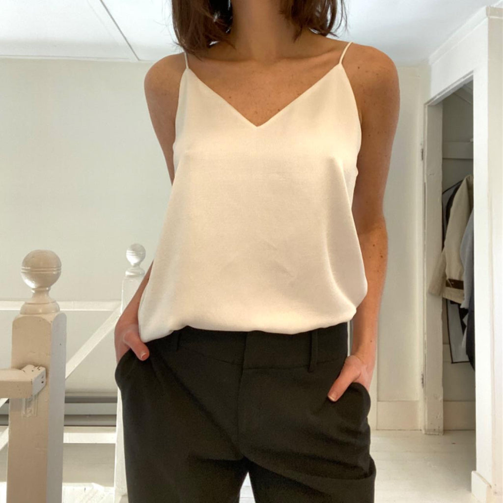 Calvin Klein V Neck Camisole Top in White Size PS