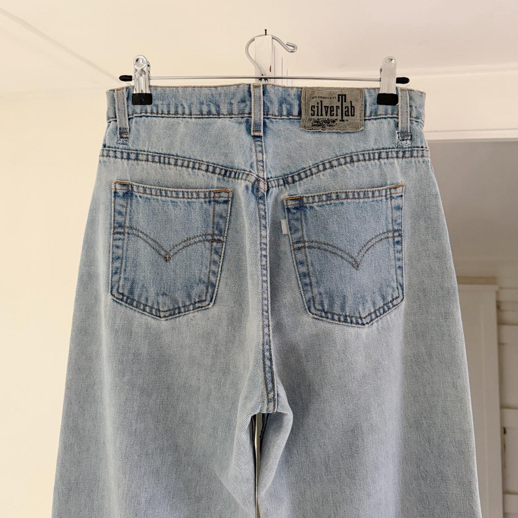 Levi’s SilverTab Vintage ‘97 Loose Straight Leg Jeans Size 7 MED