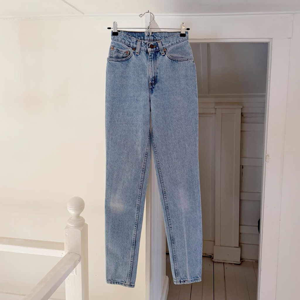 Levi’s 512 Vintage ‘93 Slim Fit Tapered Leg Jeans Size 3 Long