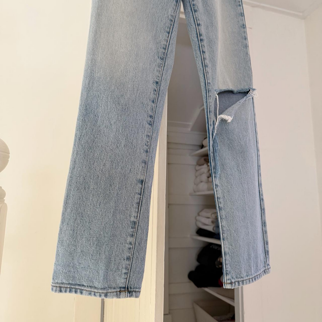 Revice Denim Ex-Boyfriend Ripped Jeans in Player One Wash Size 24