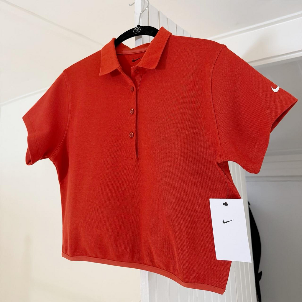 Nike Women’s Short-Sleeve Golf Polo Crop Top in Dragon Red/Sail NWT Size M