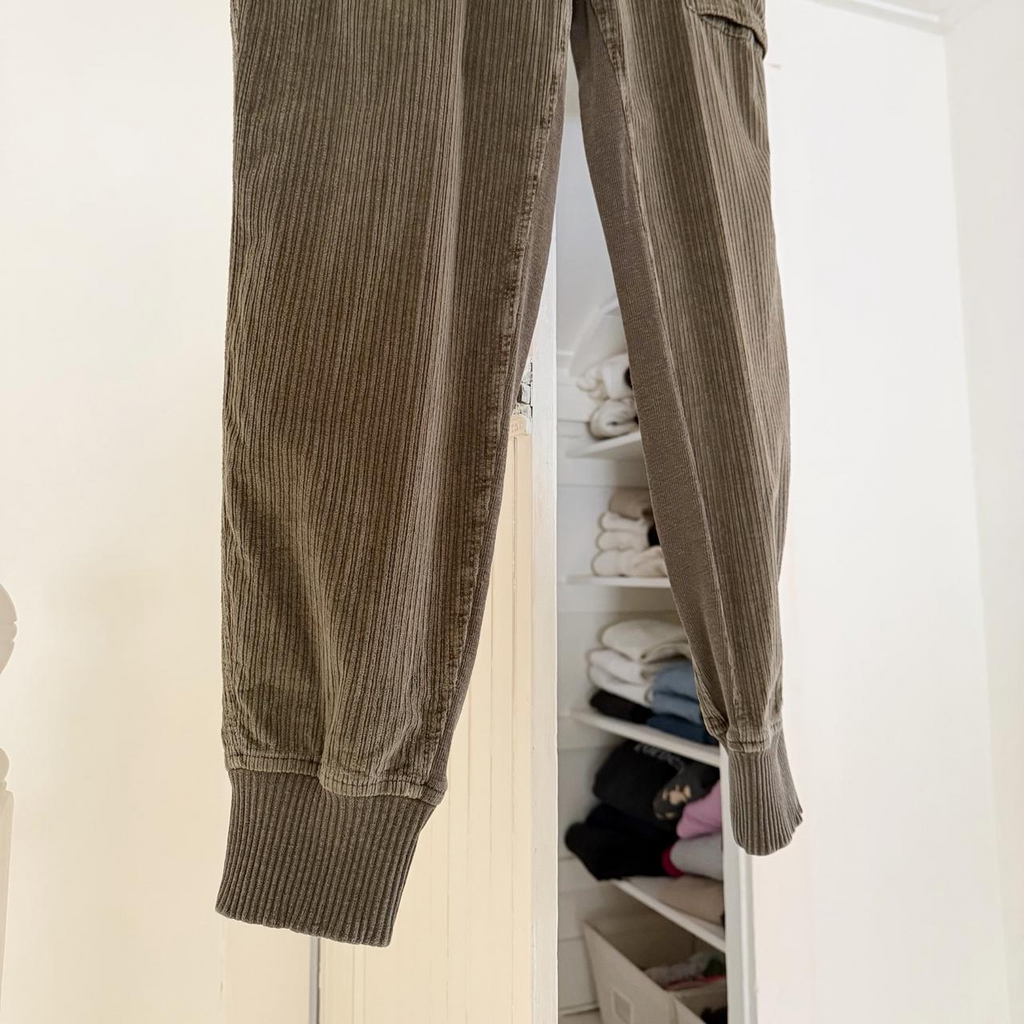 James Perse Corduroy Mixed Media Pant in Army Green Pigment Size 2