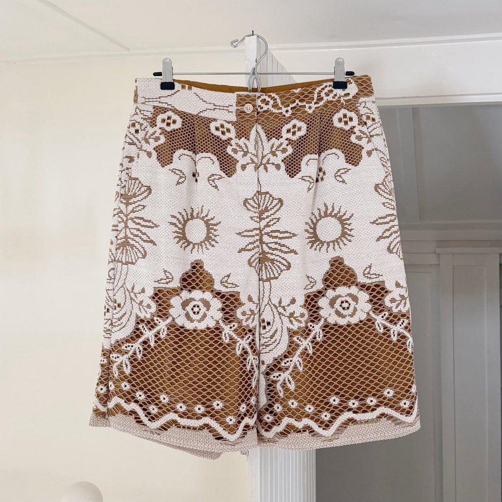 Beatrice .b / Anthropologie Soleil Lace Bermuda Shorts NWT Tan/Ivory Size 8