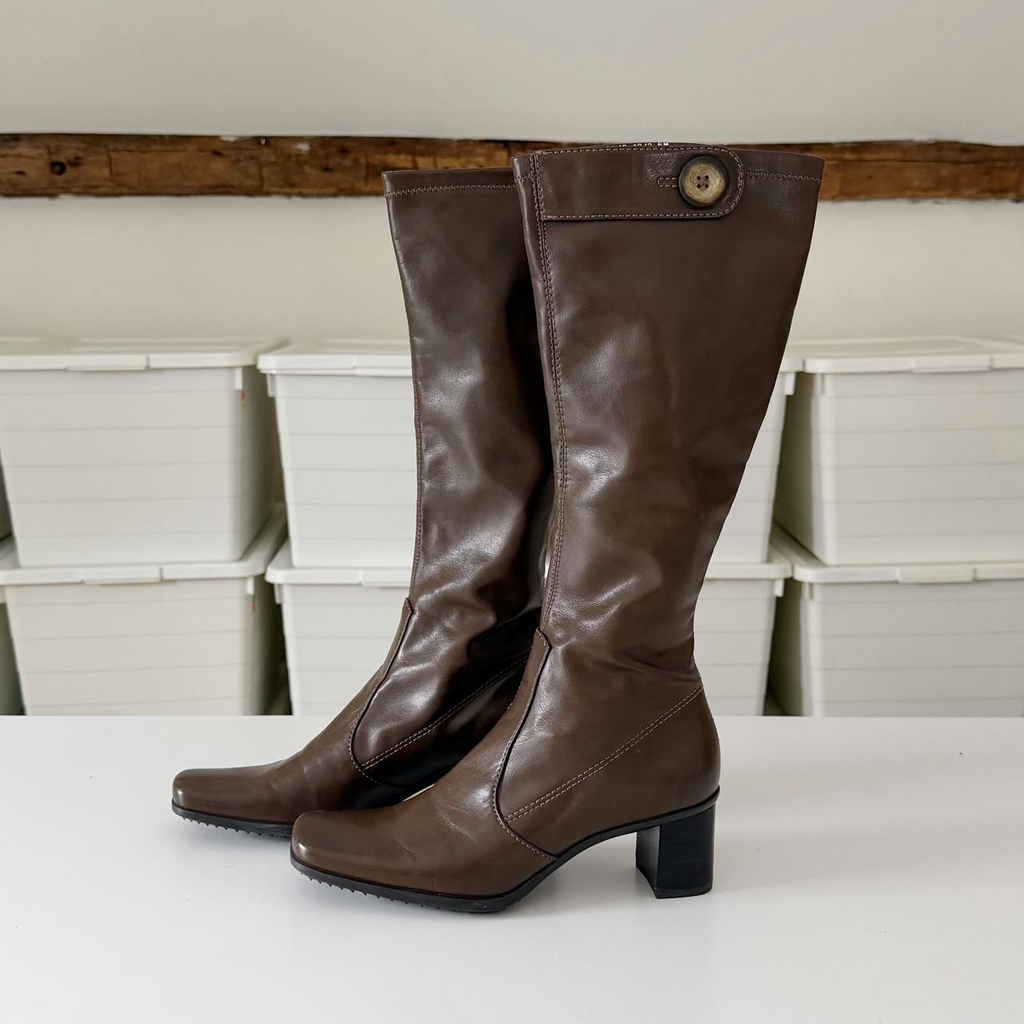 Franco Sarto Vintage ‘03 Rachel Faux Leather Boots Size 6